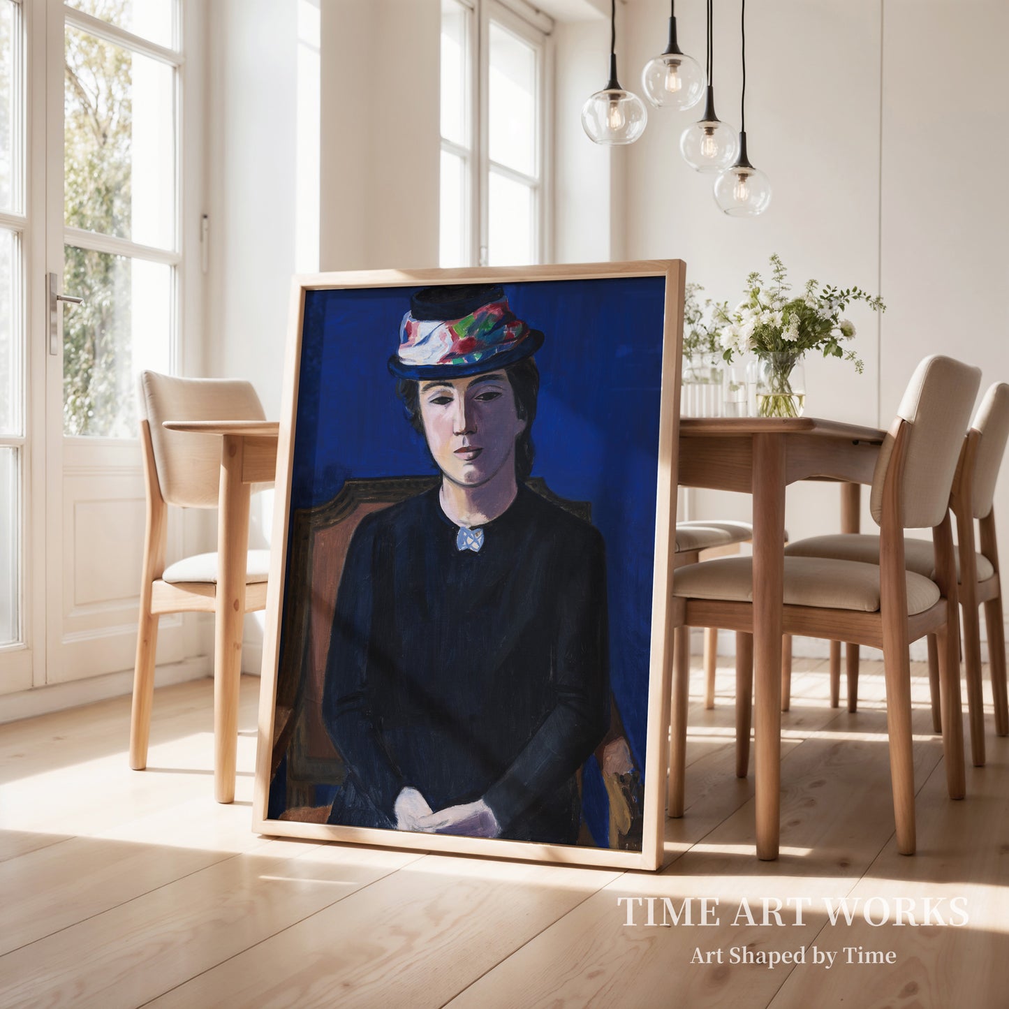 新しい帽子をかぶる女性（Fruen med ny hat, kunstnerens hustru）— ハーゲドーン＝オルセン、Th.（Hagedorn-Olsen, Th.）